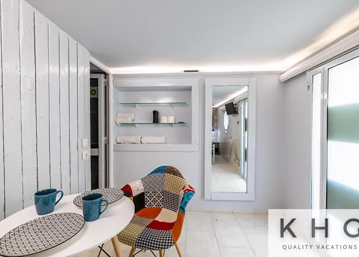 Little In * Αργοστόλι